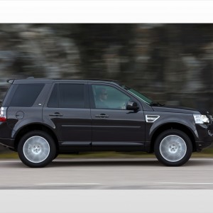 2013 land-rover lr2 photo