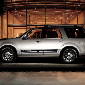 2013 lincoln navigator photo