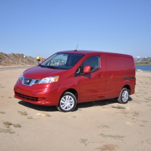 2013 nissan nv200 photo