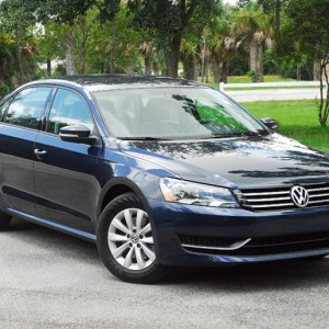 2013 volkswagen passat-s photo