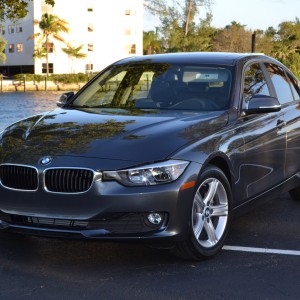 2014 bmw 3-series-320i photo