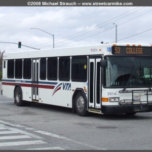 2014 gillig low-floor-bus photo