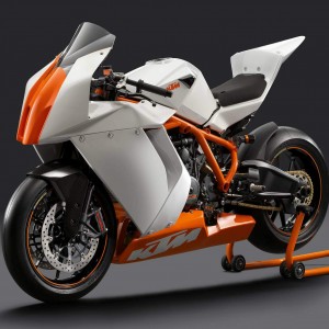 2014 ktm v-twin-rc8-adventure-r photo