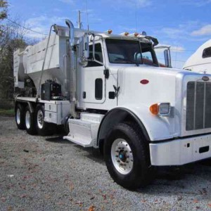 2014 peterbilt 365 photo