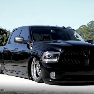 2014 ram 1500-slt photo