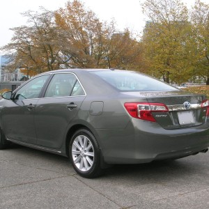 2014 toyota camry-hybrid-le-hybrid-se-hybrid-xle photo