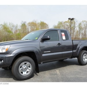 2014 toyota tacoma-prerunner-sr5 photo