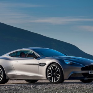2015 aston-martin vanquish photo