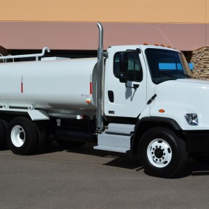 2015 freightliner 108sd photo