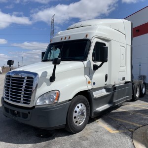2015 freightliner cascadia-125 photo
