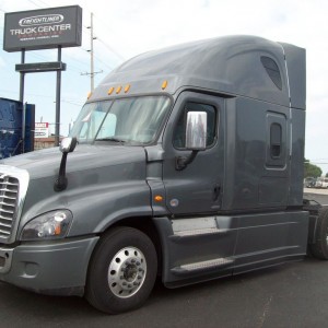 2015 freightliner cascadia photo