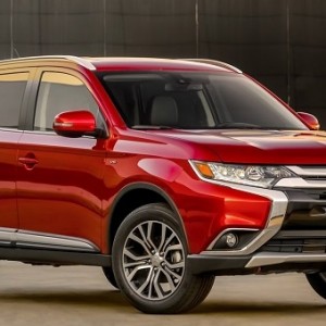 2015 mitsubishi outlander photo
