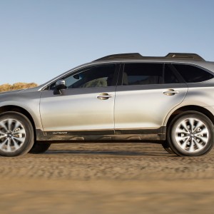 2015 subaru outback photo