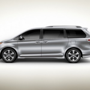 2015 toyota sienna photo