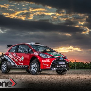 2015 toyota yaris photo