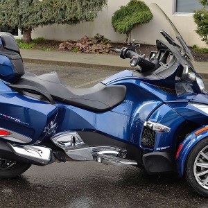 2016 can-am spyder photo