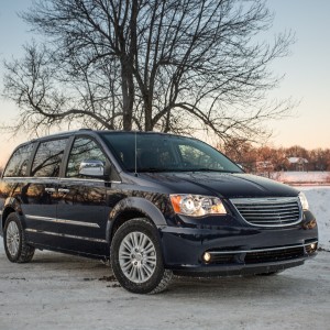 2016 chrysler town-country photo