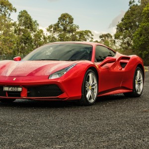 2016 ferrari 488-gtb photo