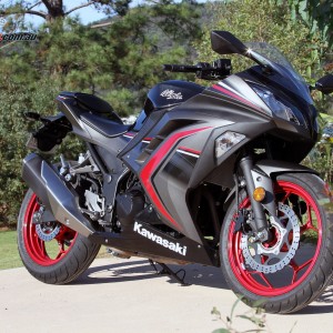 2016 kawasaki ninja-300 photo