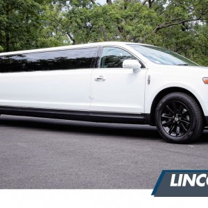 2016 lincoln mkt photo