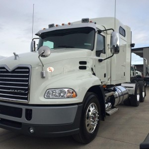 2016 mack cxu photo