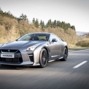 2016 nissan gt-r photo