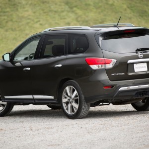 2016 nissan pathfinder photo