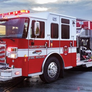 2016 pierce-manufacturing pumper photo