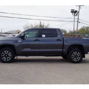 2016 toyota tundra-crewmax-sr5 photo