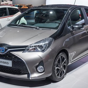 2016 toyota yaris photo