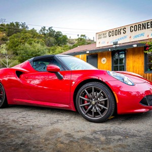 2017 alfa-romeo 4c photo