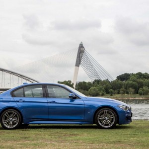 2017 bmw 330e photo