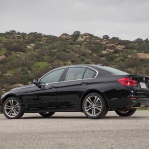 2017 bmw 330i photo
