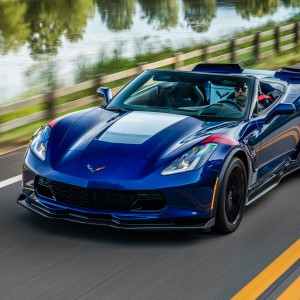 2017 chevrolet corvette-grand-sport photo