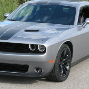 2017 dodge challenger-sxt photo