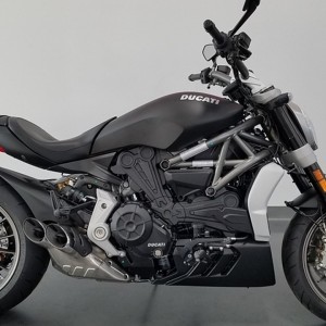 2017 ducati diavel photo