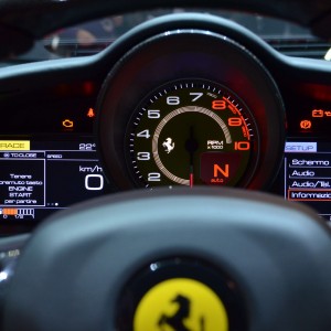 2017 ferrari 488-gtb photo