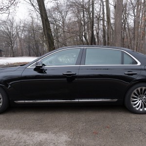 2017 genesis g90 photo