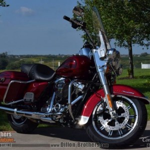2017 harley-davidson flhr-road-king photo
