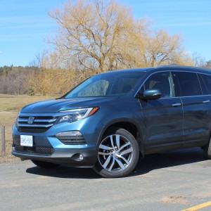 2017 honda pilot-touring photo