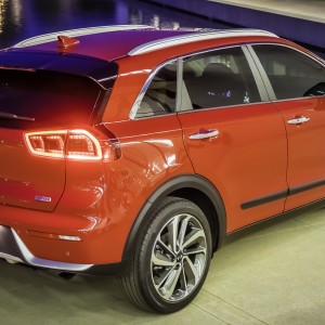 2017 kia niro photo