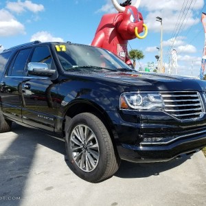 2017 lincoln navigator-l-select photo