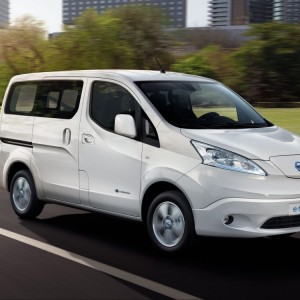 2017 nissan nv200 photo