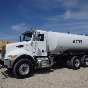 2017 peterbilt 348 photo