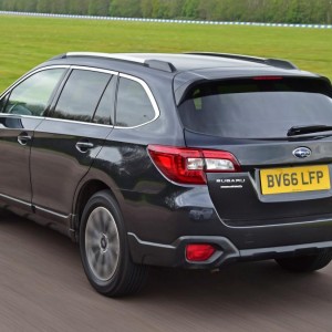 2017 subaru outback photo