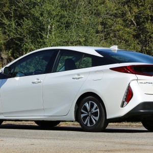 2017 toyota prius-prime-phev photo