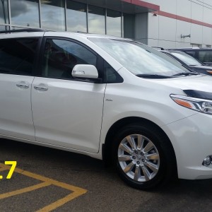 2017 toyota sienna-ltd-premium-limited-xle-xle-premium photo