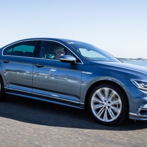 2017 volkswagen passat-r-line photo