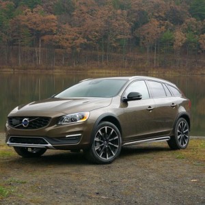 2017 volvo v60cc photo