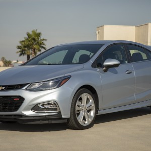 2018 chevrolet cruze photo